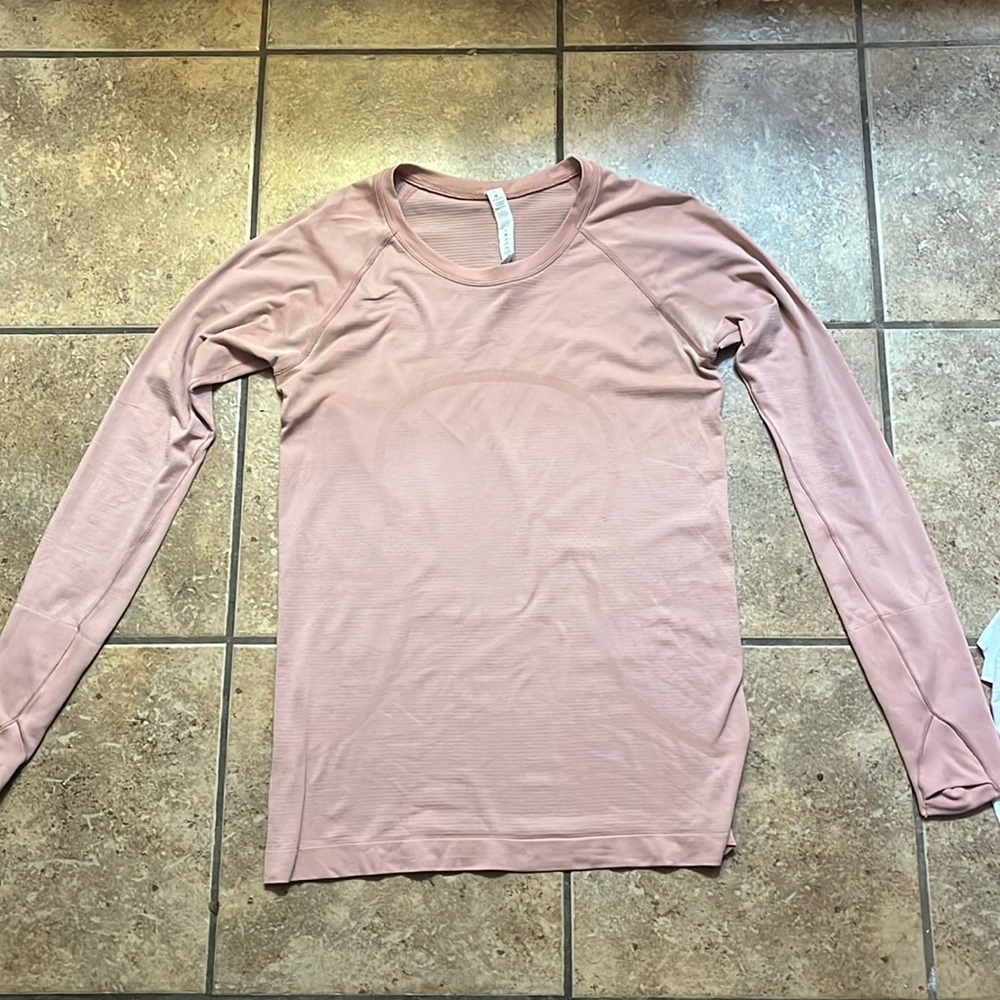 Swiftly relaxed long sleeve shirt size 8